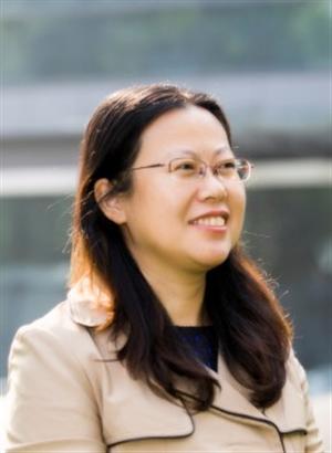 李芳.jpg 李芳.jpg